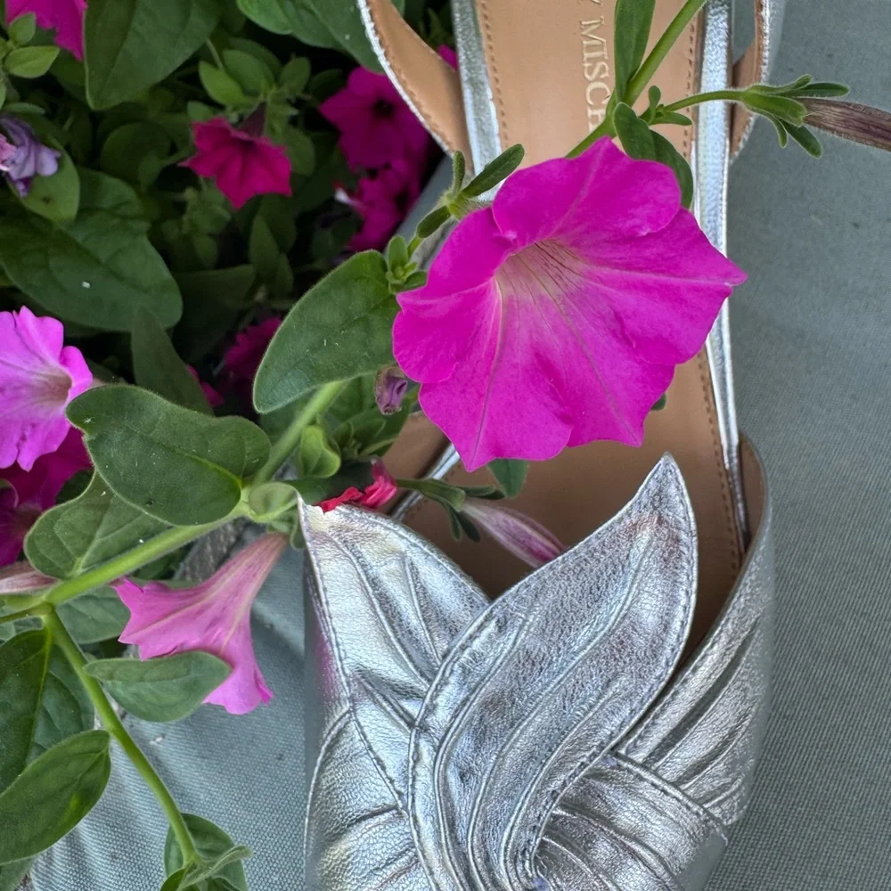 BADGLEY MISCHKA TAFFY SILLEA HEELS